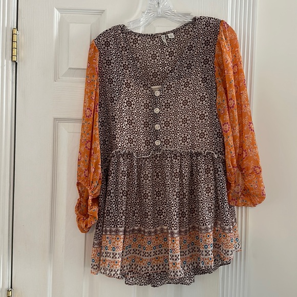 Cato Tops - Cato Floral Bell Sleeve & Peplum Top